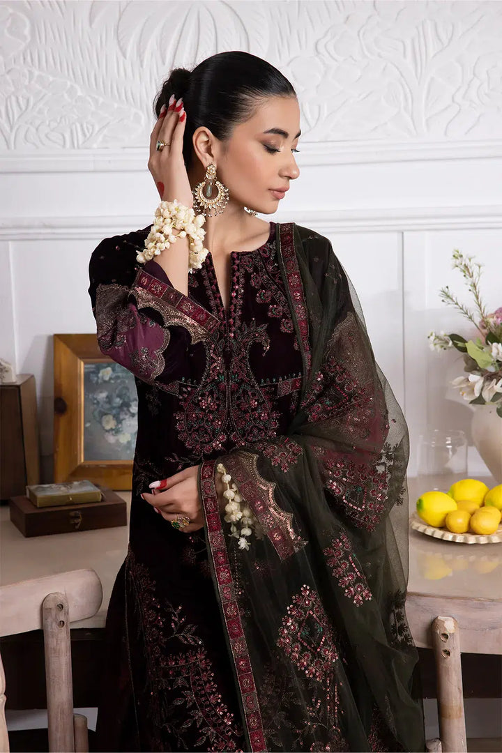 Iznik | Festive Velvet 23 | IV-30 AZITAH - Hoorain Designer Wear - Pakistani Ladies Branded Stitched Clothes in United Kingdom, United states, CA and Australia