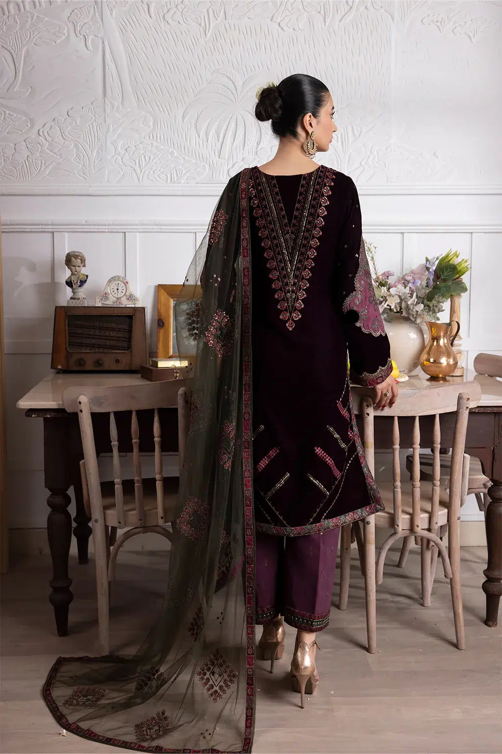 Iznik | Festive Velvet 23 | IV-30 AZITAH - Pakistani Clothes for women, in United Kingdom and United States