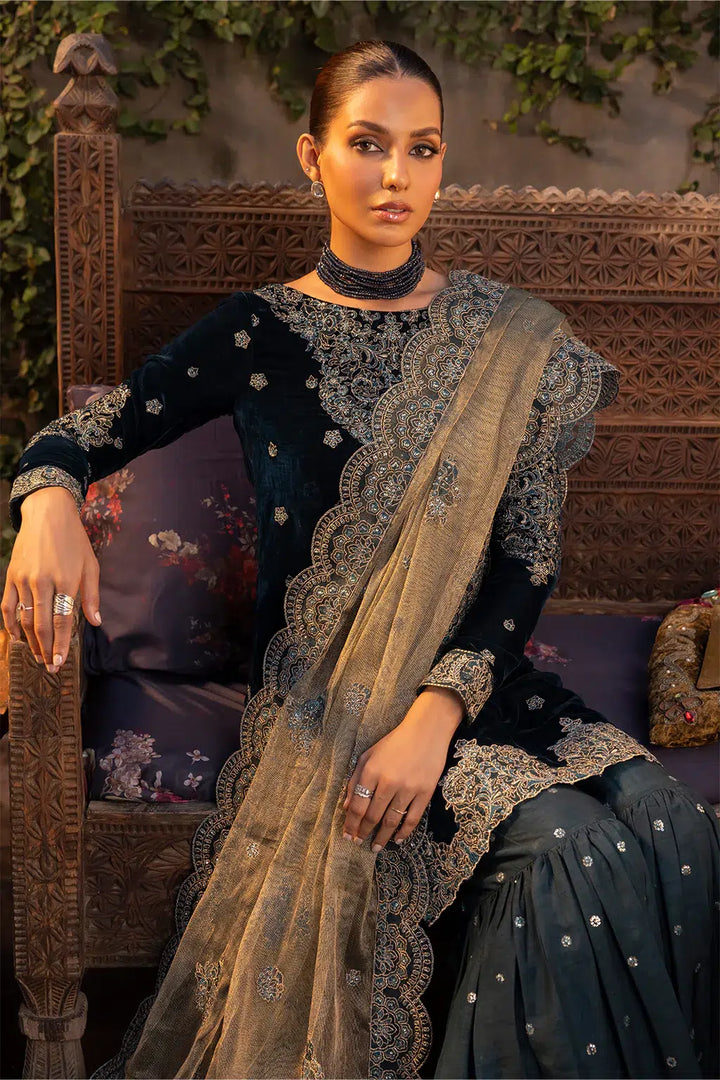 Iznik | Festive Velvet 23 | IV-34 DARYA - Hoorain Designer Wear - Pakistani Ladies Branded Stitched Clothes in United Kingdom, United states, CA and Australia