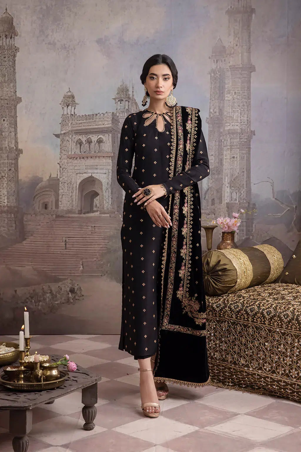 Iznik | Festive Velvet 23 | IV-28 LEILA - Pakistani Clothes for women, in United Kingdom and United States