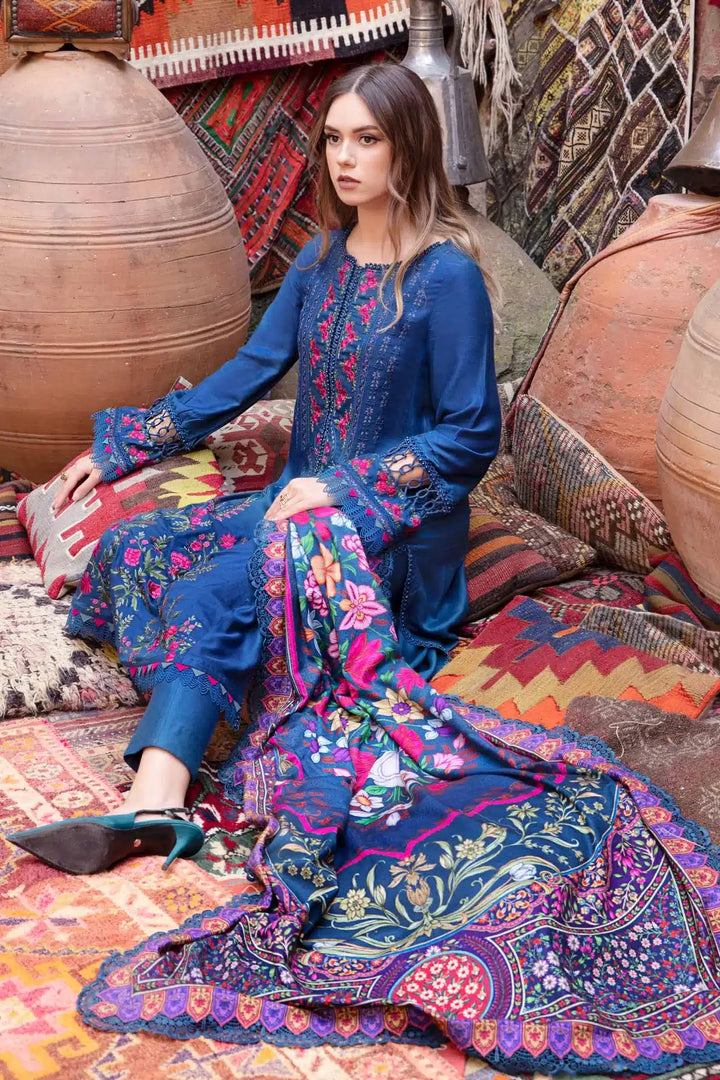 Maria B | M Prints Winter 23 | MPT-2004-B - Hoorain Designer Wear - Pakistani Ladies Branded Stitched Clothes in United Kingdom, United states, CA and Australia