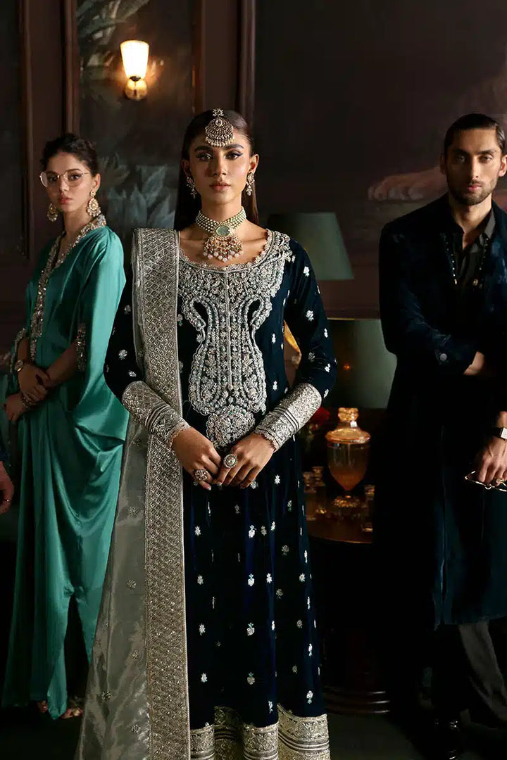 Mushq | Niloufer Velvet Edit 23 | Royan - Hoorain Designer Wear - Pakistani Ladies Branded Stitched Clothes in United Kingdom, United states, CA and Australia