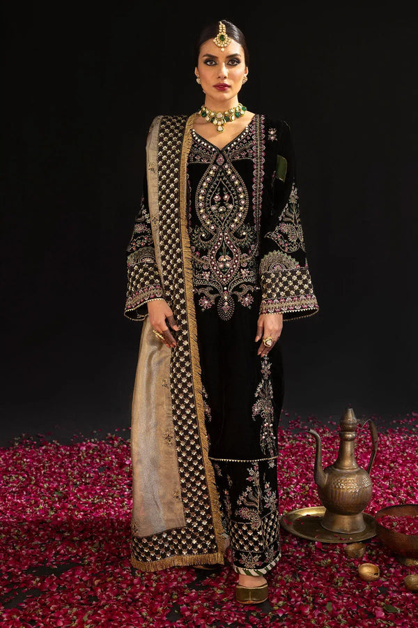 Nureh | Maya Velvet 23 | Morbagh - Hoorain Designer Wear - Pakistani Ladies Branded Stitched Clothes in United Kingdom, United states, CA and Australia