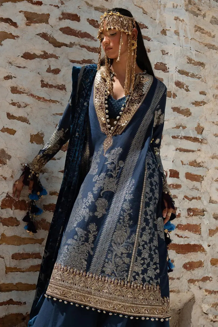 Sana Safinaz | Winter Luxury 23 | S231-001B-DF - Hoorain Designer Wear - Pakistani Ladies Branded Stitched Clothes in United Kingdom, United states, CA and Australia
