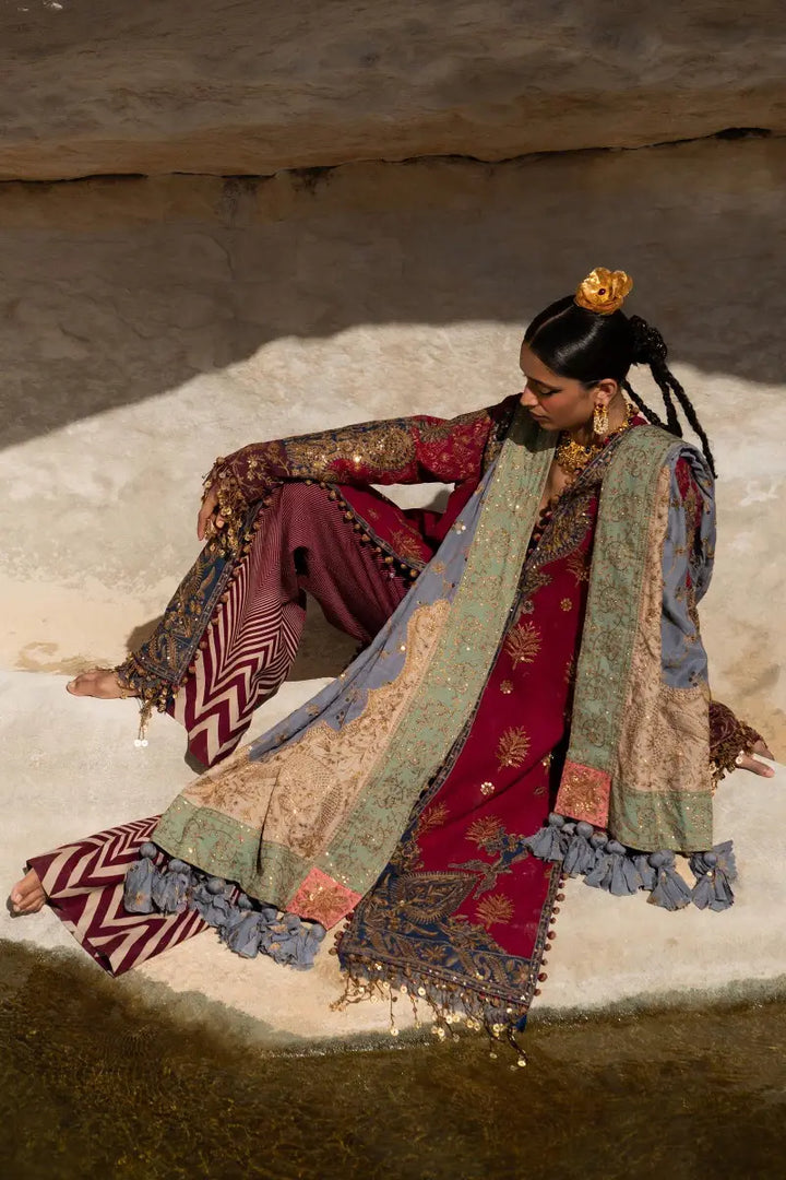 Sana Safinaz | Winter Luxury 23 | S231-003B-CP - Hoorain Designer Wear - Pakistani Ladies Branded Stitched Clothes in United Kingdom, United states, CA and Australia