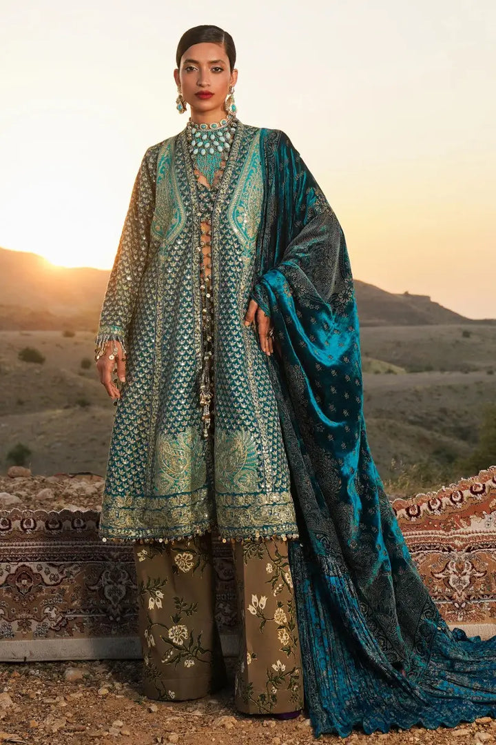Sana Safinaz | Winter Luxury 23 | S231-007A-DE - Hoorain Designer Wear - Pakistani Ladies Branded Stitched Clothes in United Kingdom, United states, CA and Australia
