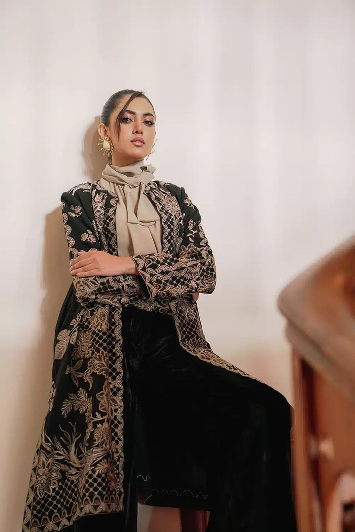 Saira Rizwan | Winter 23 | SALINA SR-05 - Hoorain Designer Wear - Pakistani Ladies Branded Stitched Clothes in United Kingdom, United states, CA and Australia