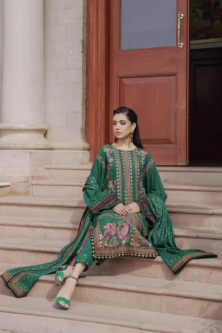 Saira Rizwan | Winter 23 | ISMAT SR-01 - Hoorain Designer Wear - Pakistani Ladies Branded Stitched Clothes in United Kingdom, United states, CA and Australia