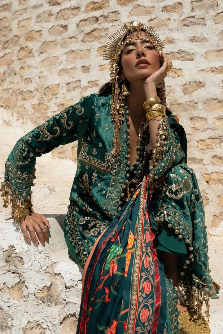 Sana Safinaz | Winter Luxury 23 | V231-002-CP - Hoorain Designer Wear - Pakistani Ladies Branded Stitched Clothes in United Kingdom, United states, CA and Australia