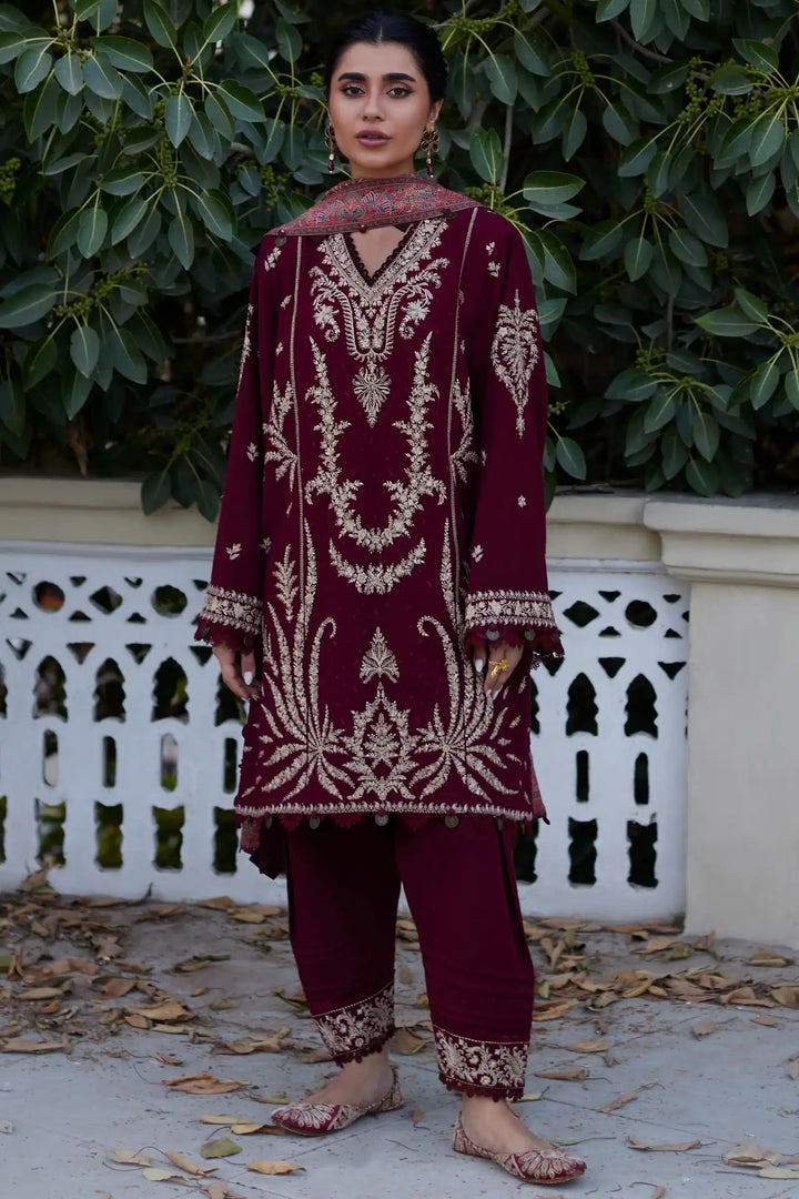 Zaha | Winter 23 | SERRA (ZW23-15) - Hoorain Designer Wear - Pakistani Ladies Branded Stitched Clothes in United Kingdom, United states, CA and Australia