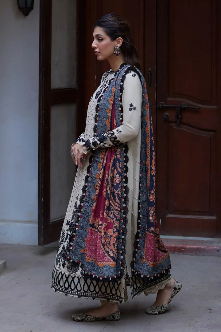 Zaha | Winter 23 | LARAH (ZW23-12) - Hoorain Designer Wear - Pakistani Ladies Branded Stitched Clothes in United Kingdom, United states, CA and Australia