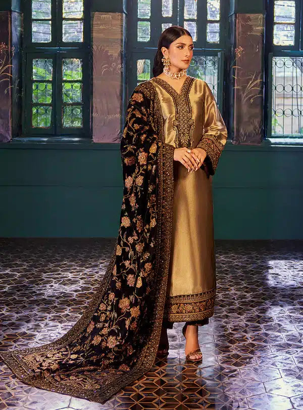 Zainab Chottani | Luxury Velvet Collection 23 | Maysa - Hoorain Designer Wear - Pakistani Ladies Branded Stitched Clothes in United Kingdom, United states, CA and Australia