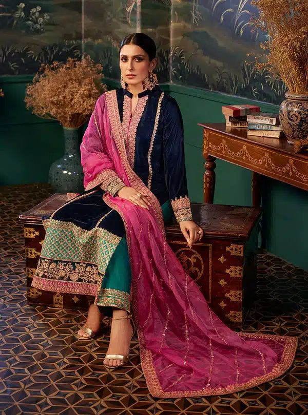 Zainab Chottani | Luxury Velvet Collection 23 | Amira - Hoorain Designer Wear - Pakistani Designer Clothes for women, in United Kingdom, United states, CA and Australia