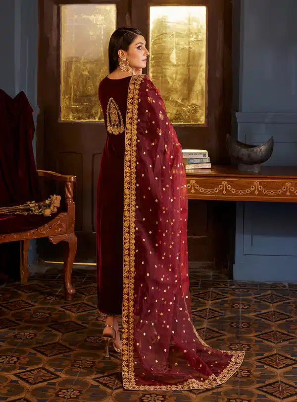 Zainab Chottani | Luxury Velvet Collection 23 | Ziba - Hoorain Designer Wear - Pakistani Designer Clothes for women, in United Kingdom, United states, CA and Australia