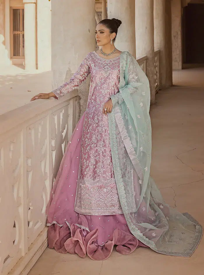 zainab chottani pink dress Mah e Noor